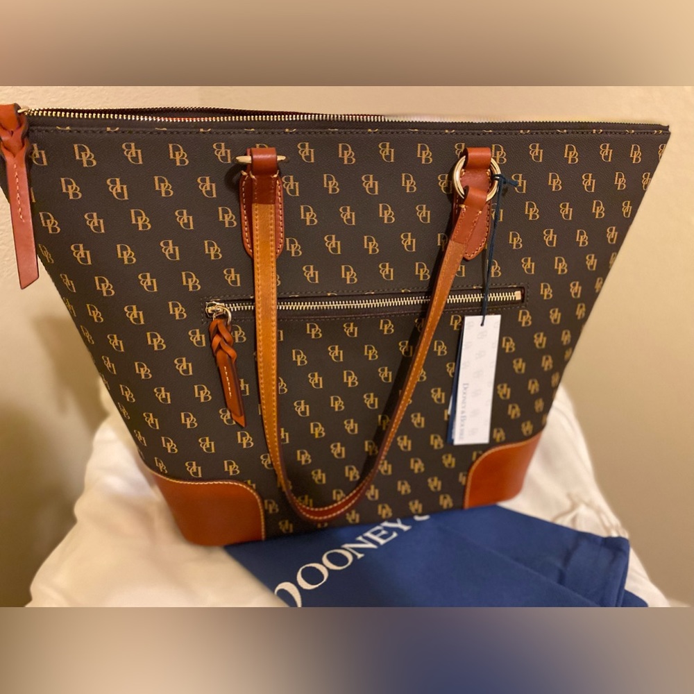 NWT Dooney & Bourke Gretta Career Tote Retail: $398